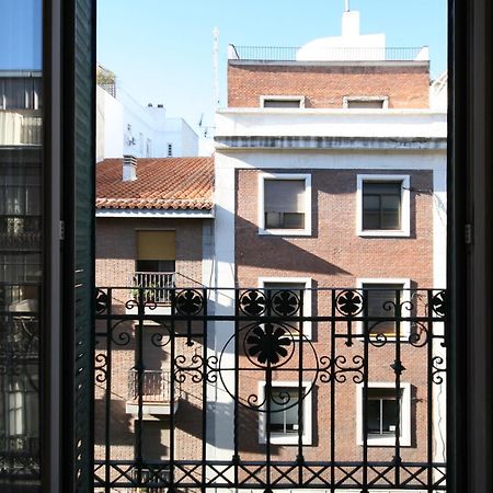 Ch Bueno Hotel Madrid Kültér fotó